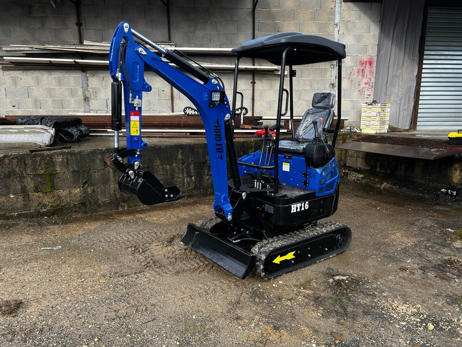 Mini-pelle HT16 – Essence