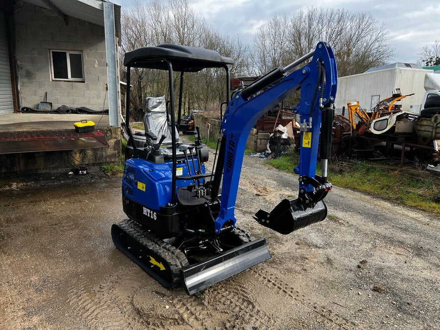 Mini-pelle HT16 – Essence