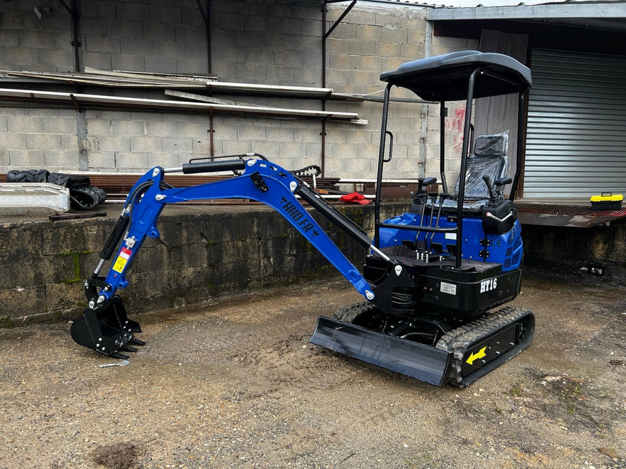 Mini-pelle HT16 – Essence