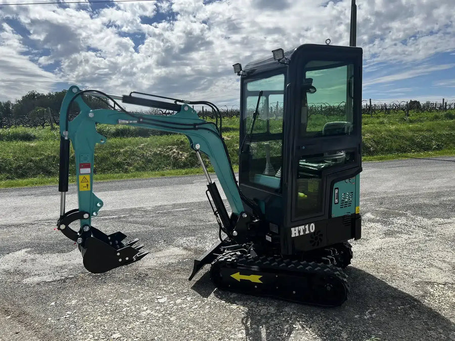 Mini-pelle HT10 – Cabine