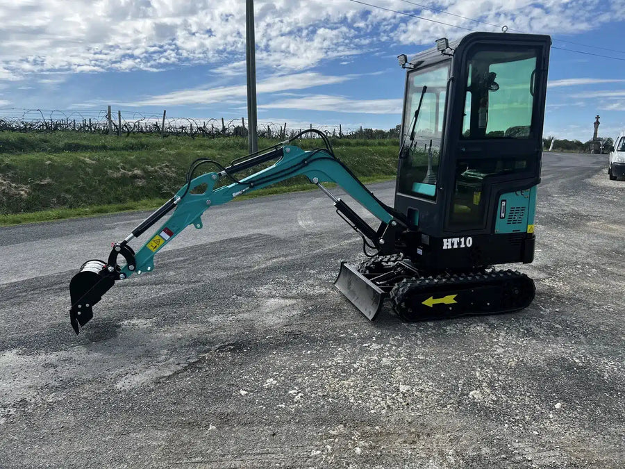 Mini-pelle HT10 – Cabine