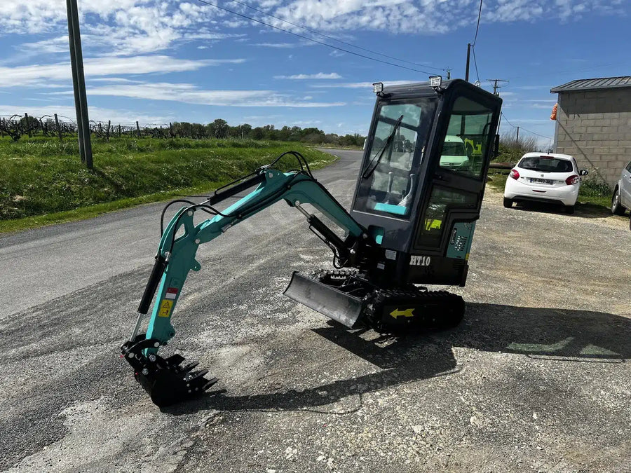 Mini-pelle HT10 – Cabine